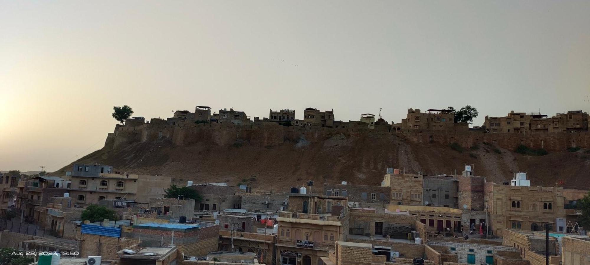 Hotel Sallu Safari Jaisalmer Extérieur photo